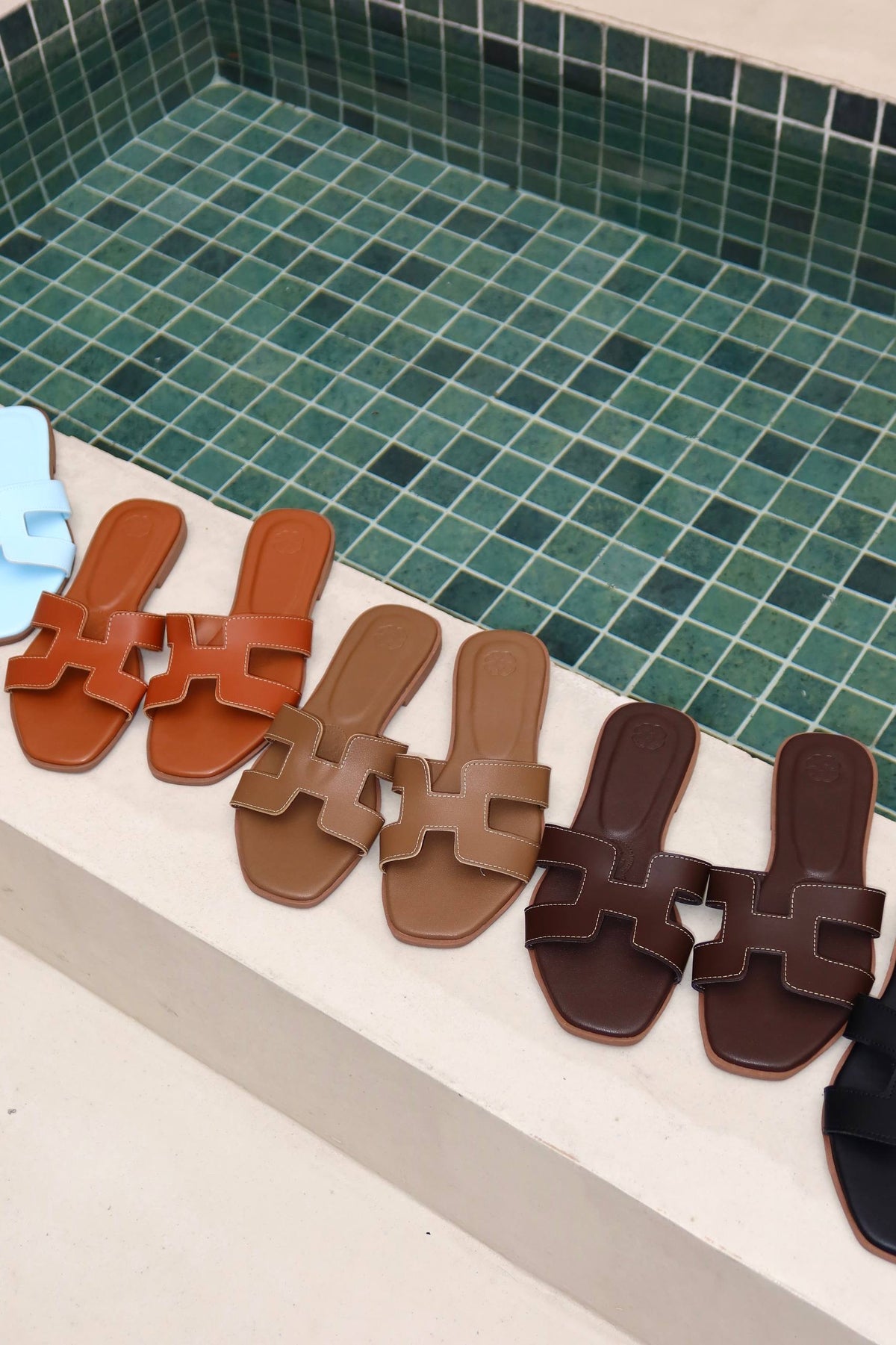 3 Sandalias Planas