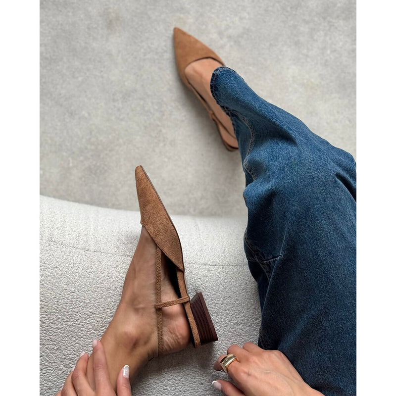 Anne | A121