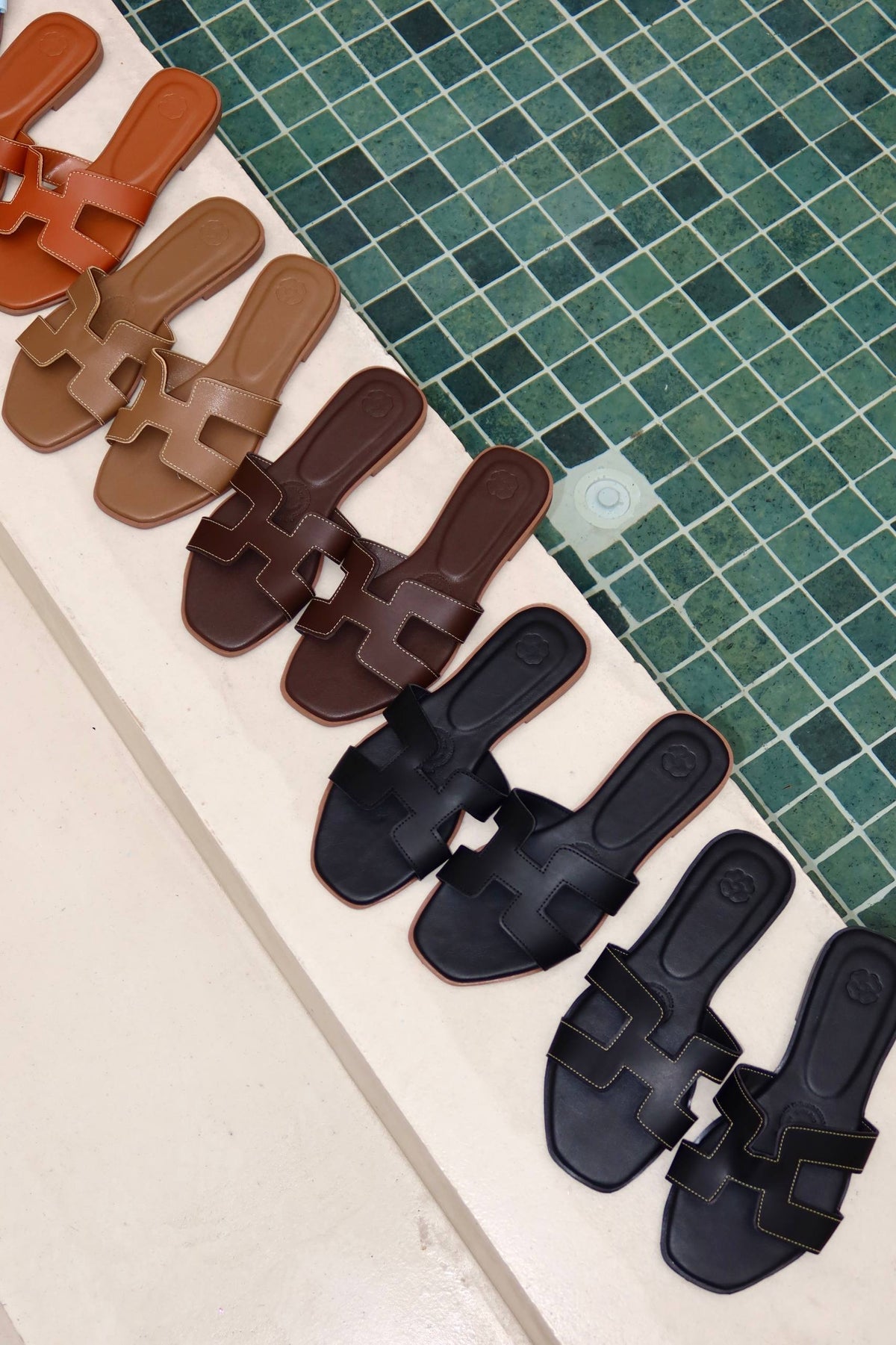 3 Sandalias Planas