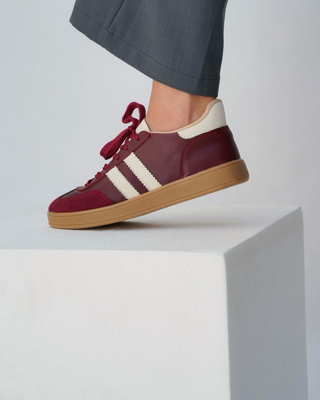 Lyon | T103